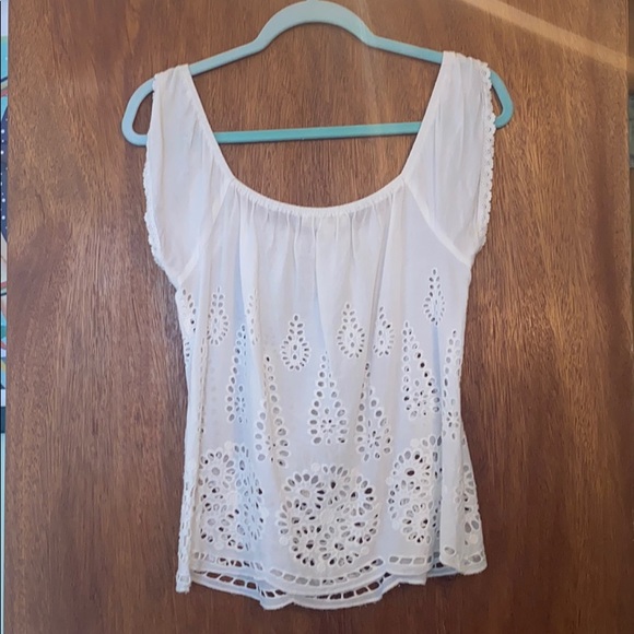 White top by love stitch - Picture 2 of 3